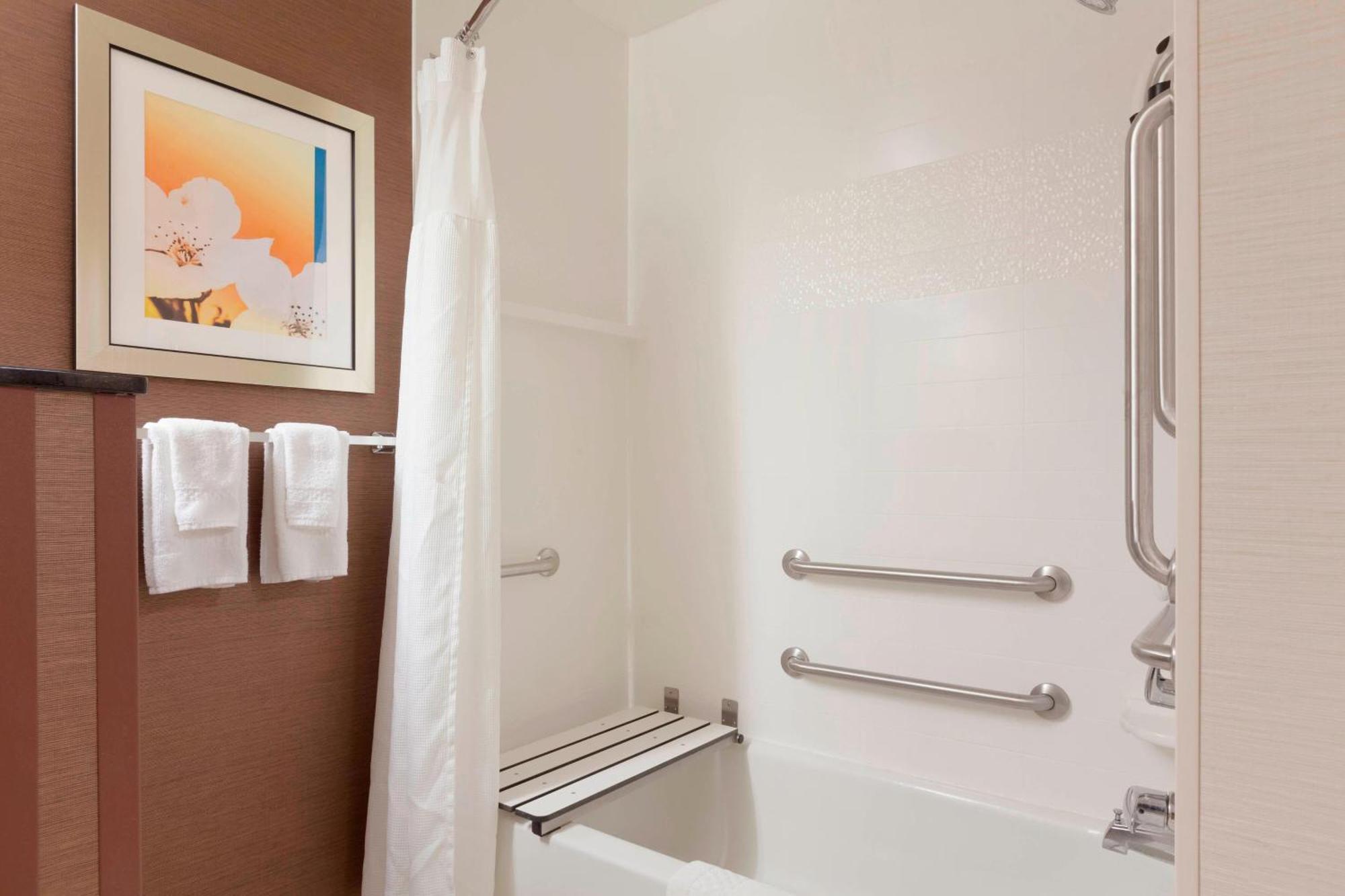 Fairfield Inn & Suites Лонгвью Экстерьер фото