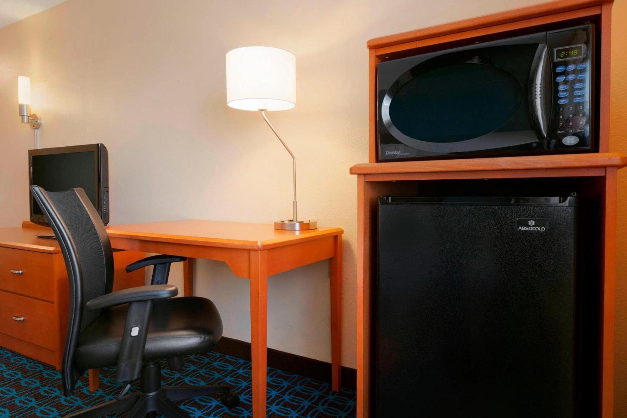 Fairfield Inn & Suites Лонгвью Экстерьер фото